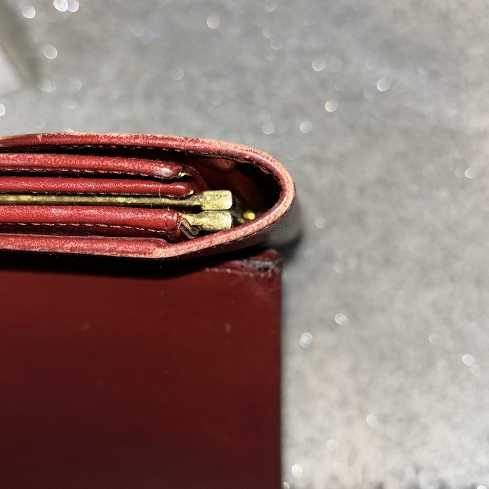 Cartier-beautifully worn, pre-loved kiss-lock wallet!  Signature wine color! - Picture 12 of 12